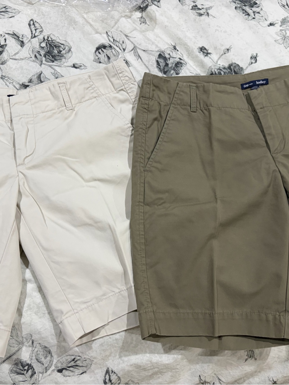 Pair Women’s GAP Hadley Shorts~Size 6
